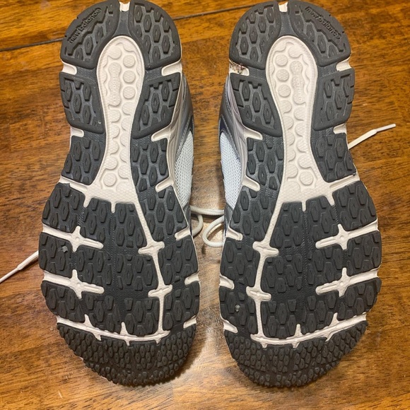 New Balance 408 silver and navy size 9 GUC - Picture 5 of 5